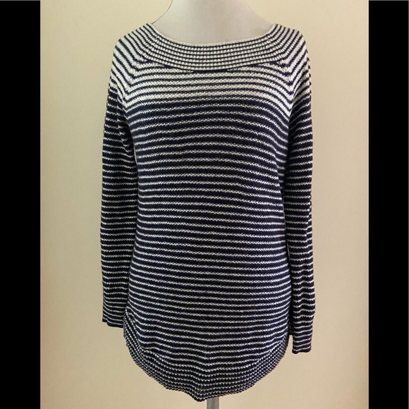 LOFT Sweaters - Pretty Loft Navy/White Sweater